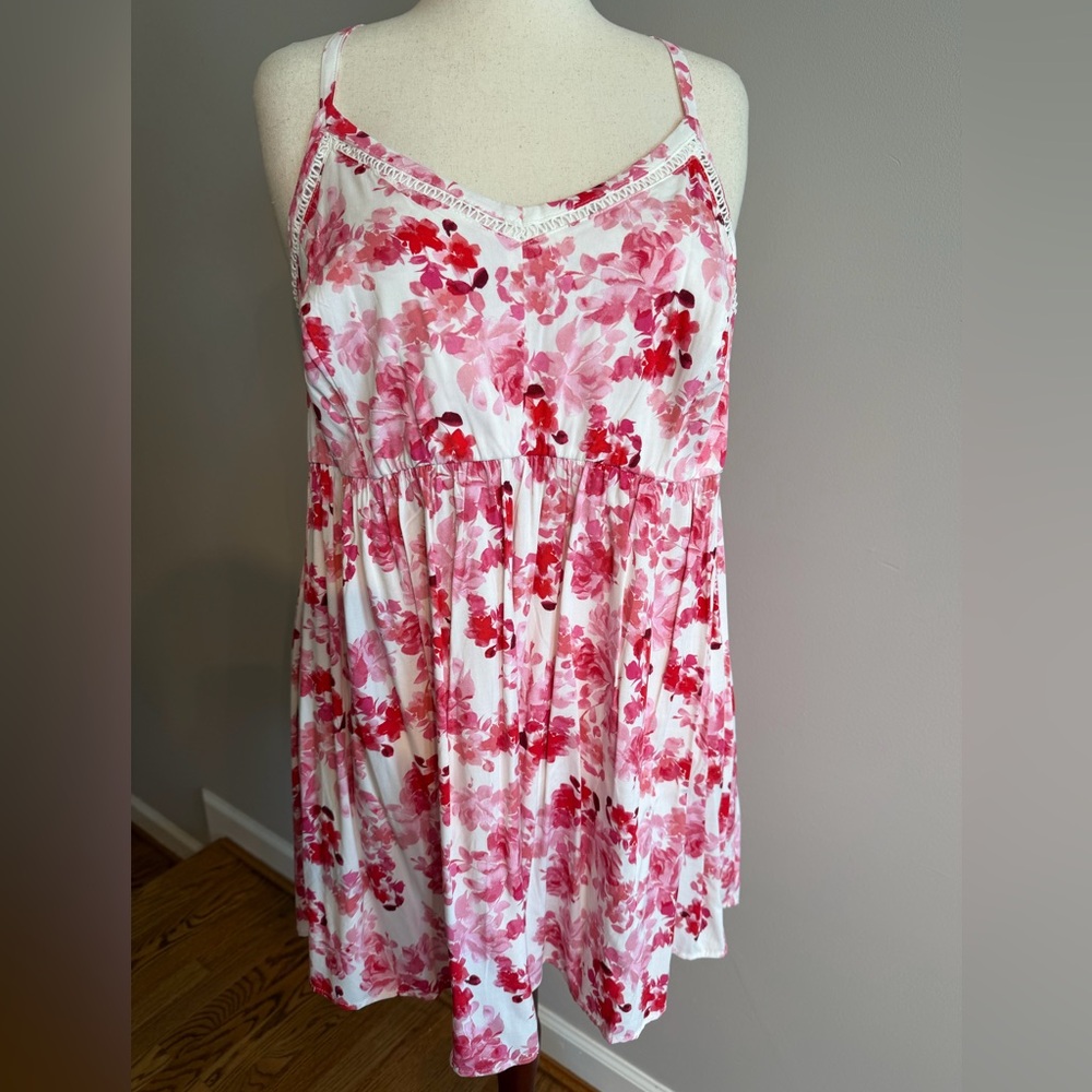 Torrid White/Pink Floral Smocked Sleeveless Blouse - Torrid Size 3 (22-24, 3X)